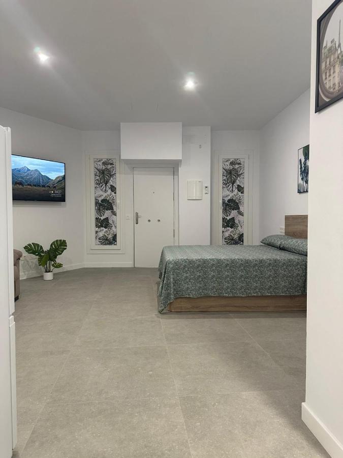 Apartamento Fantastico Piso A 5 Minutos De La Estacion De Bus Y Tren A Metros De La Playa Málaga Exterior foto
