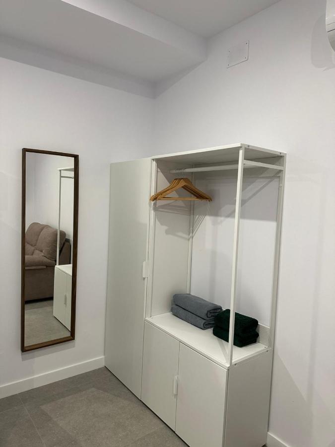 Apartamento Fantastico Piso A 5 Minutos De La Estacion De Bus Y Tren A Metros De La Playa Málaga Exterior foto