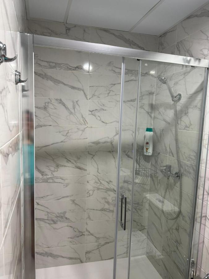 Apartamento Fantastico Piso A 5 Minutos De La Estacion De Bus Y Tren A Metros De La Playa Málaga Exterior foto