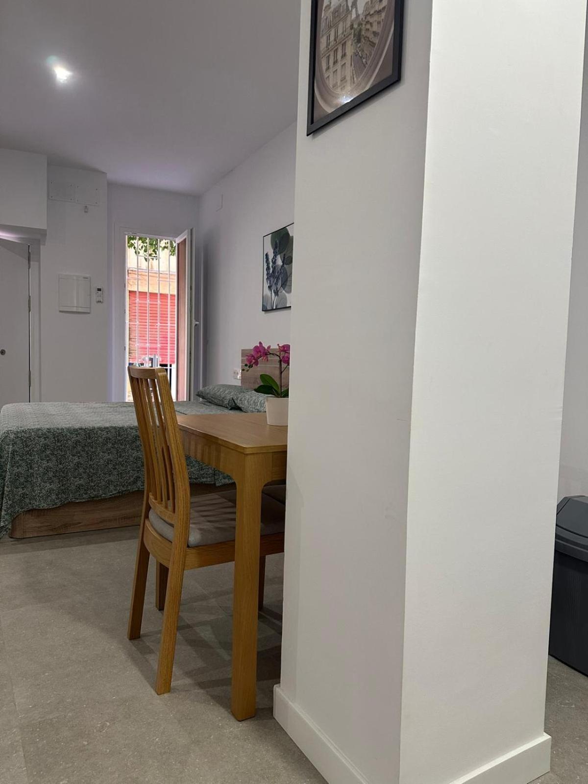 Apartamento Fantastico Piso A 5 Minutos De La Estacion De Bus Y Tren A Metros De La Playa Málaga Exterior foto