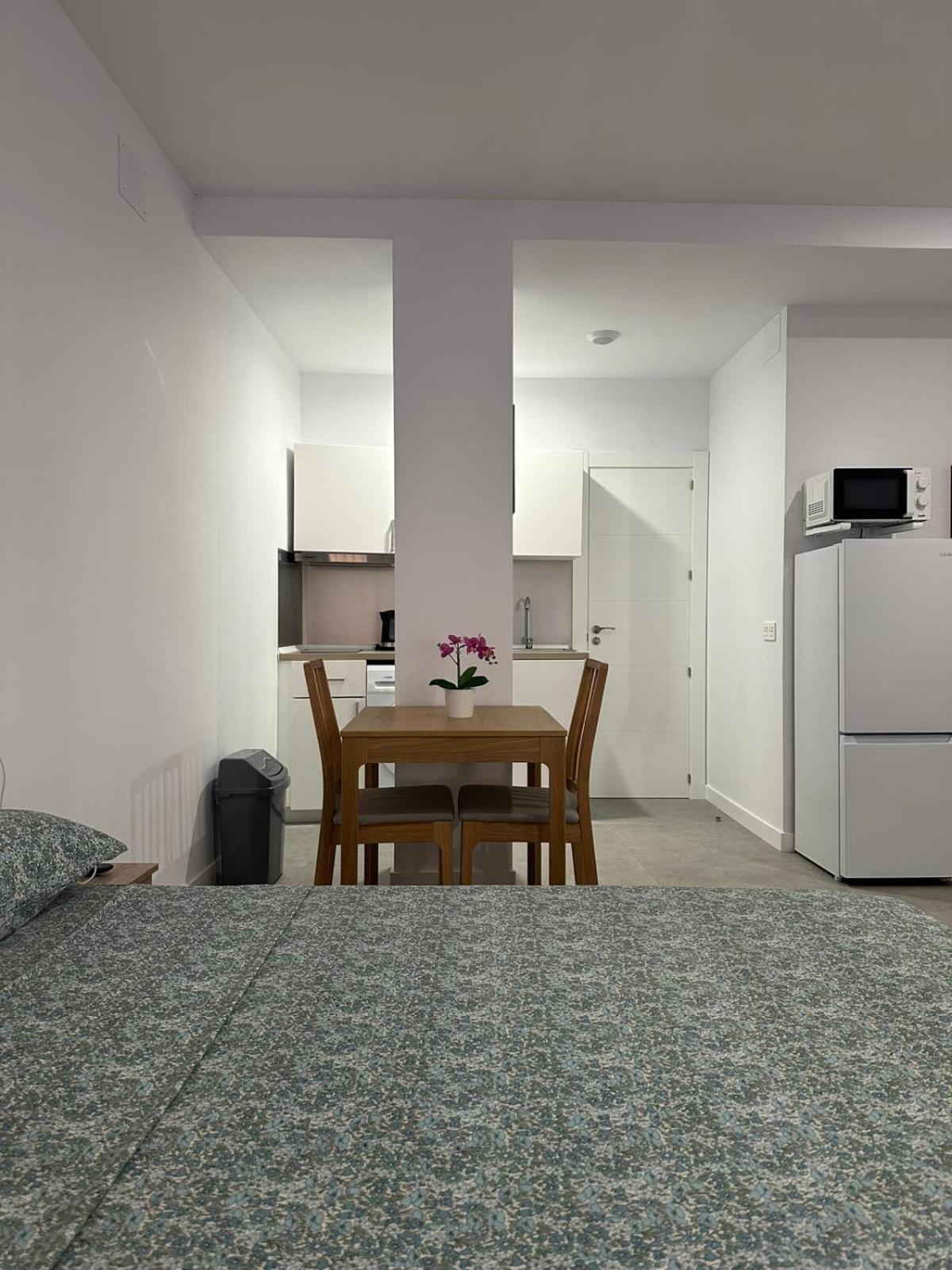 Apartamento Fantastico Piso A 5 Minutos De La Estacion De Bus Y Tren A Metros De La Playa Málaga Exterior foto