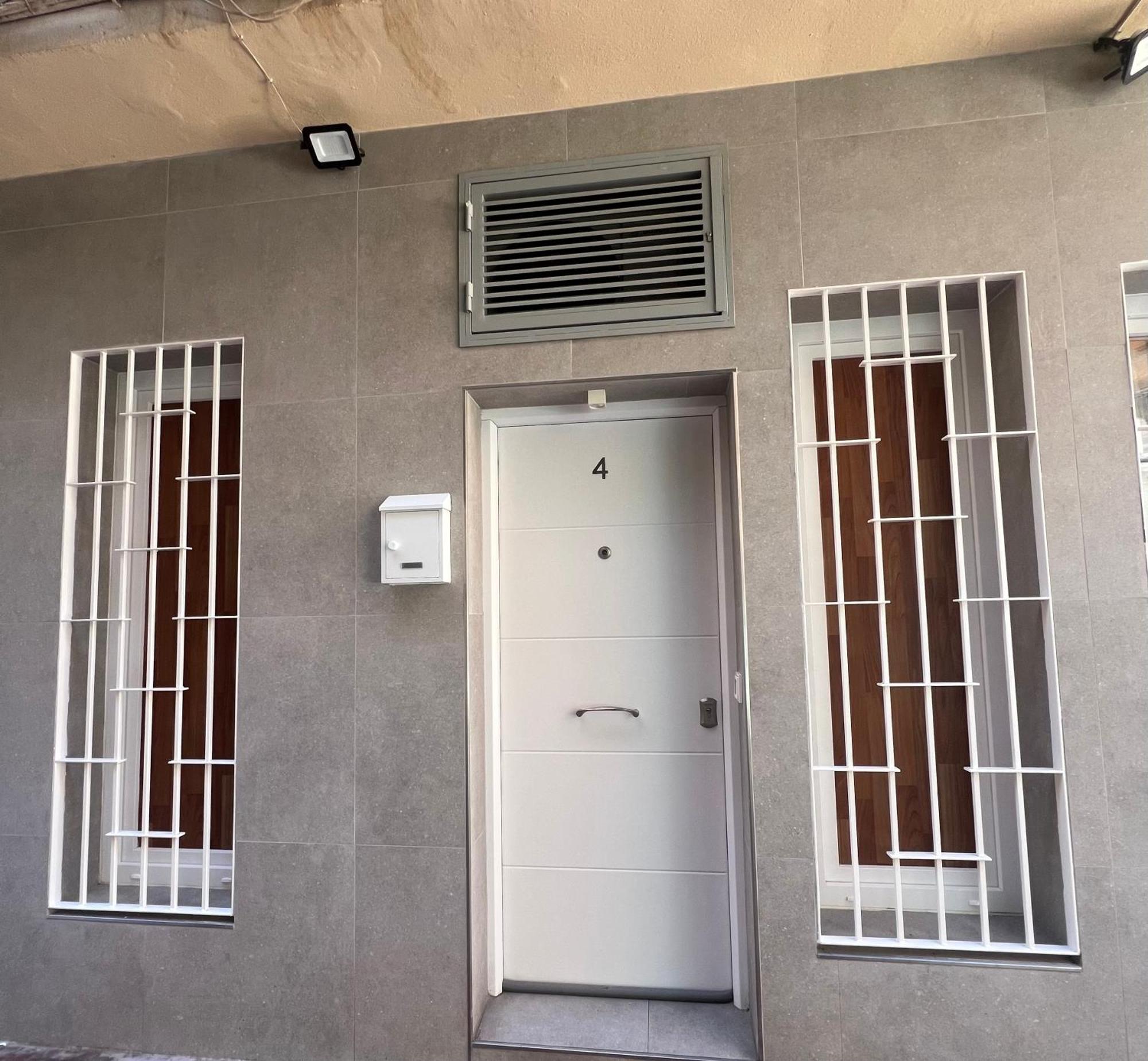 Apartamento Fantastico Piso A 5 Minutos De La Estacion De Bus Y Tren A Metros De La Playa Málaga Exterior foto